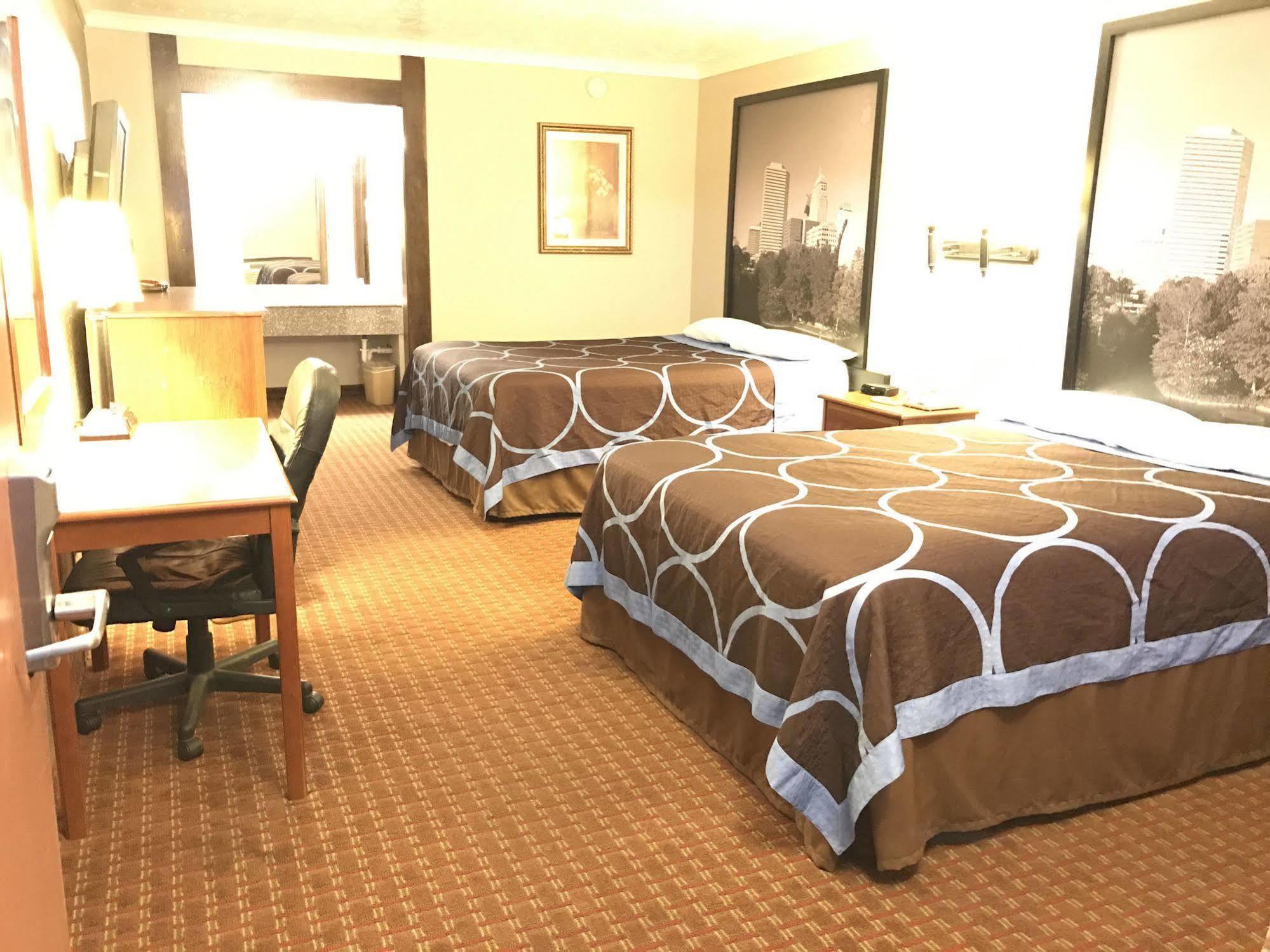 Super 8 By Wyndham Enid Hotel Bagian luar foto